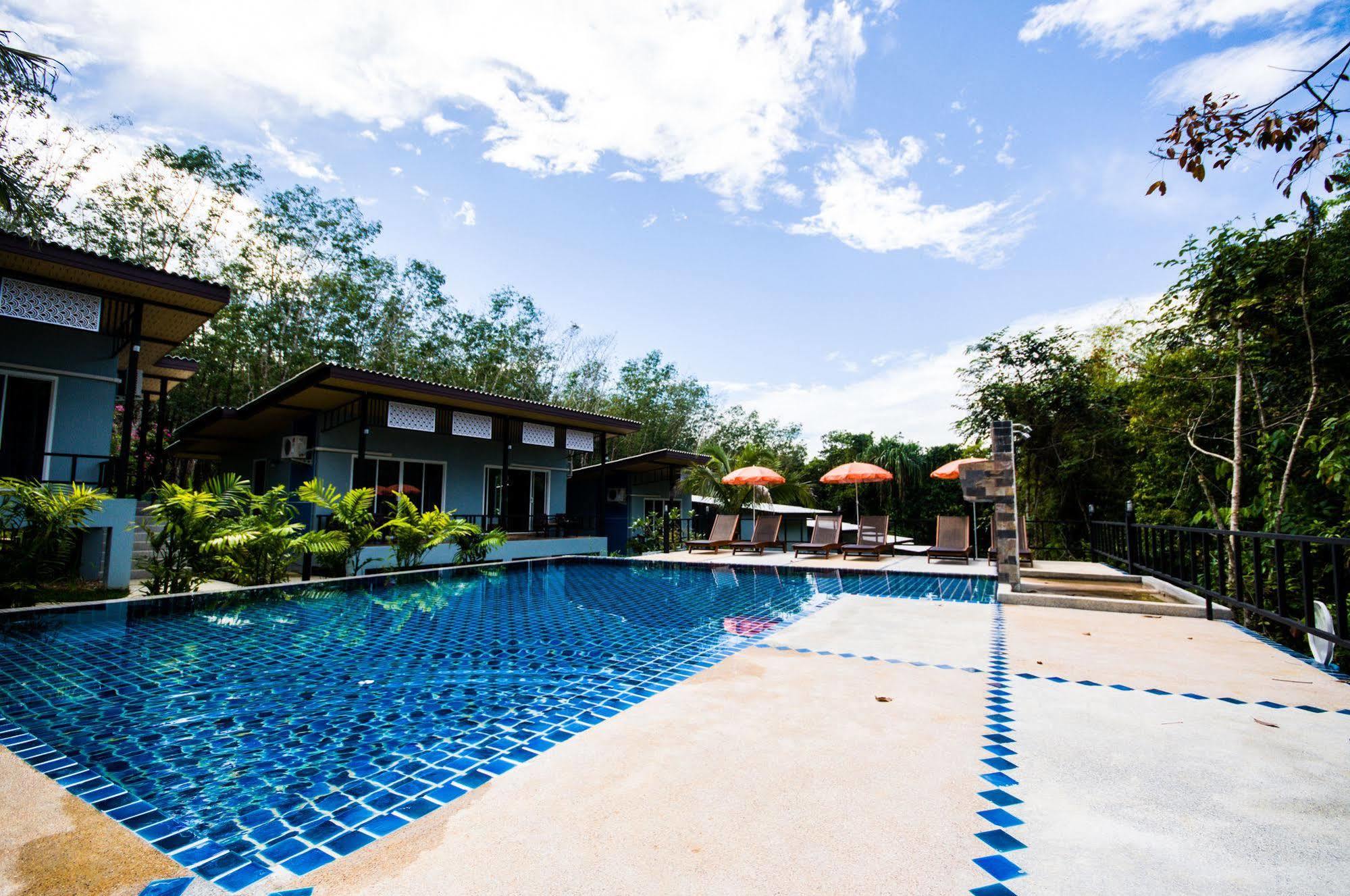 Chomphu Resort Khao Lak Exterior foto