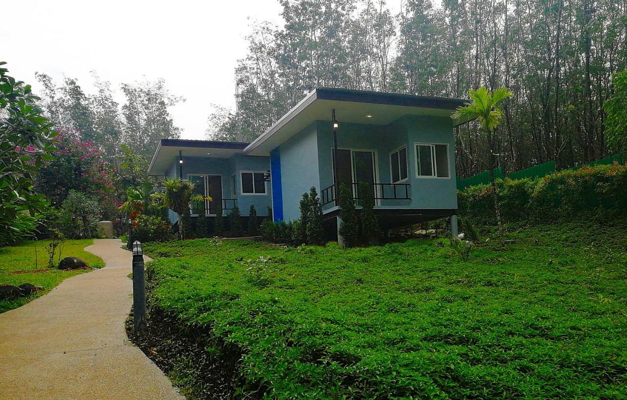 Chomphu Resort Khao Lak Exterior foto
