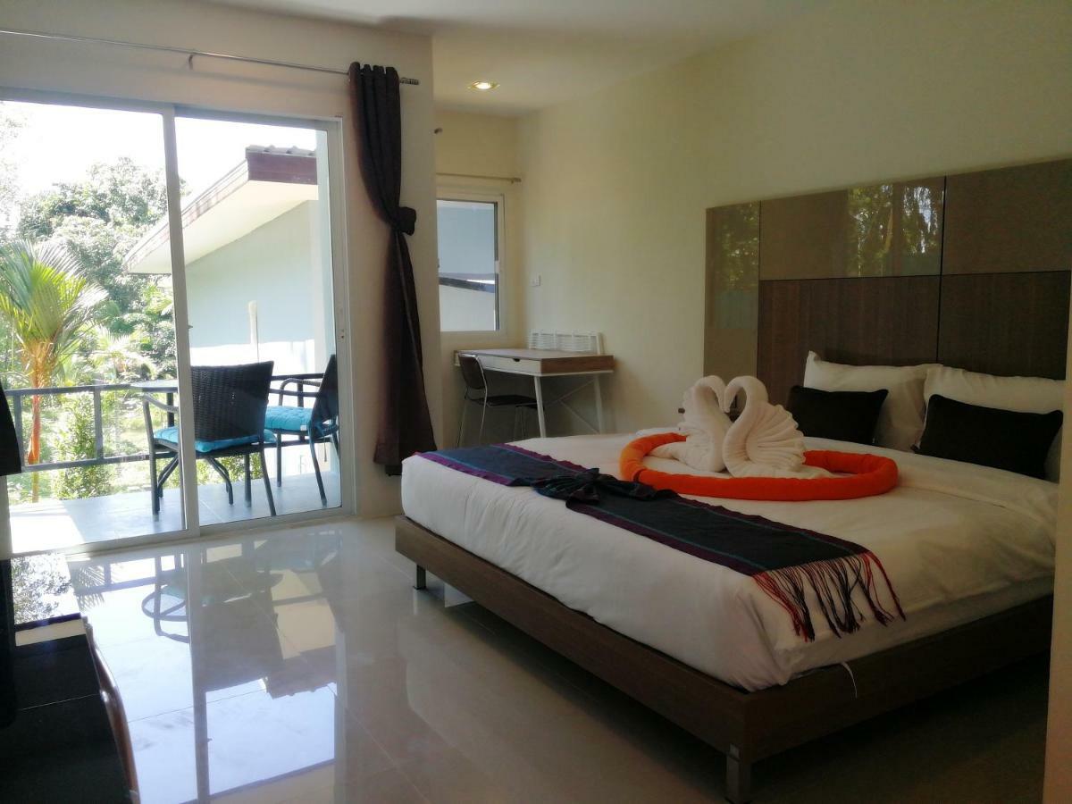 Chomphu Resort Khao Lak Exterior foto
